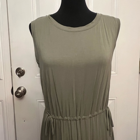 Ann Taylor Loft Green Adjustable
waist Sleeveless Midi Dress NWOT - Picture 2 of 5